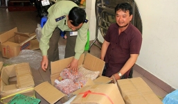 Thu giữ gần 400kg mứt tết Trung Quốc giả đặc sản Đà Lạt