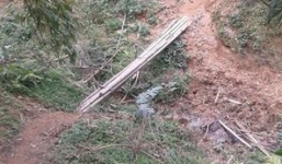 Gã bố dượng 'sở khanh' giở trò đồi bại với con riêng của vợ