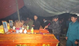 Tai nạn thảm khốc ở Thanh Hóa: Tiếng khóc xé lòng đón thi thể 9 nạn nhân