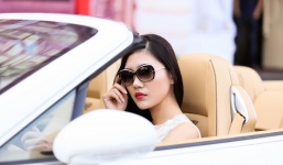 Lã Kiều Anh khoe vẻ đẹp kiêu sa bên siêu xe 8 tỷ