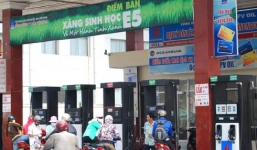 Người dân sắp được mua xăng với giá rẻ hơn nữa?