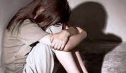 Nhân viên xe buýt dụ dỗ, xâm hại bé gái trong khách sạn