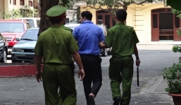 Sinh viên nước ngoài dùng thẻ ATM giả đi rút tiền