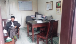 Lãnh đạo UBND xã “mất tích” trong giờ hành chính