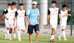 HLV Miura đối đầu Kiatisuk ngay đầu năm mới