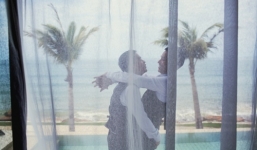 Trọn bộ ảnh cưới đồng tính của nhà thiết kế Việt