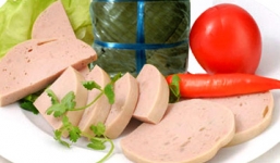 Bí quyết tự làm giò lụa ăn Tết tại nhà ngon và đơn giản