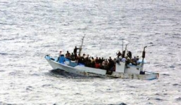 Tàu chở quá tải người di cư sang Malaysia chìm, hơn 20 người mất tích