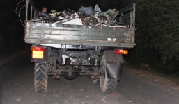 Video: Xác máy bay quân sự UH1 được chuyển rời khỏi hiện trường