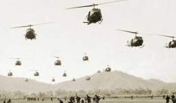 Video: Trực thăng UH-1 bay rợp trời trong chiến tranh Việt Nam