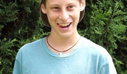 Chân dung chàng trai 15 tuổi khiến Google, Facebook 'tranh giành'