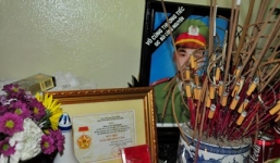 Truy tặng Huy hiệu 'Tuổi trẻ dũng cảm' cho Thượng úy CA hy sinh khi bắt ma túy