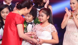 Quán quân The Voice kids Nguyễn Thiện Nhân nhận giải Mai vàng