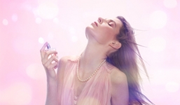 Sử dụng nước hoa đúng cách để có hương thơm chuẩn