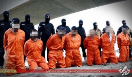 Cụ ông tiêu diệt 7 tay súng IS trả thù cho con trai bị hành quyết