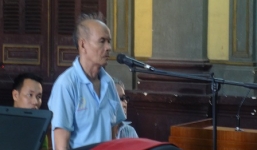 Lão nông 70 tuổi phóng hỏa đốt con trai người tình vì bị cấm cản