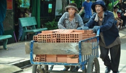 Chuyện 'cổ tích' chị Lành bán vé số trúng 6,6 tỷ đồng lên phim Tết