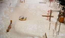 Bất ngờ xuất hiện tuyết màu cam ở Nga