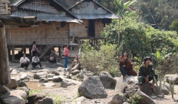 Yêu cầu làm rõ tình trạng cả bản Nậm Củm, Lai Châu nghiện ma túy