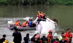 Máy bay Đài loan rơi: Cộng đồng mạng bàng hoàng