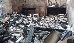 Nổ bình gas, 2 người thoát chết trong đám cháy