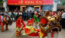 Tết Ất Mùi: Phát ấn Đền Trần 2015 trong 6 ngày