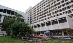 Bé gái Trung Quốc 'mang thai' 2 em song sinh