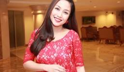 Ốc Thanh Vân đã sinh con trai thứ 3 bằng phương pháp mổ