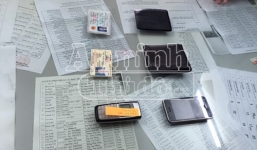 Lừa lái xe taxi vào ngõ vằng rồi cướp tài sản