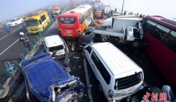 Hai người Việt bị thương trong tai nạn 100 xe đâm nhau ở Hàn Quốc