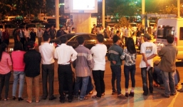 Hồ Ngọc Hà bần thần chứng kiến xe audi của mình đâm 11 người thương