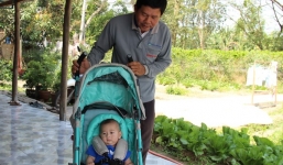 Gia đình bé văng khỏi bụng mẹ do tai nạn xin bãi nại cho tài xế