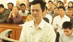 Gia đình thai phụ bị xe bồn cán chết xin giảm án cho tài xế trước tòa