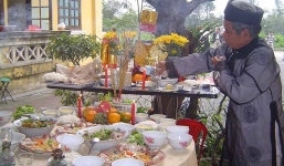 Bài văn khấn cúng Lễ Tất Niên chiều 30 Tết Ất Mùi 2015