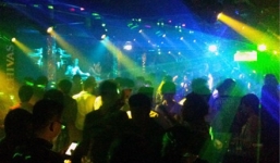 Đi bar, sát hại người chỉ vì cái chạm nhẹ