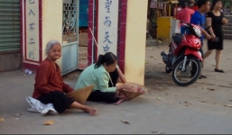 Video: Đầu năm, xuất hiện nhan nhản 'cái bang' ở Biên Hòa