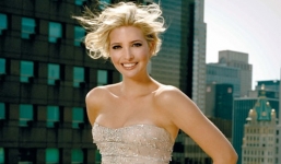 Vẻ quyến rũ “chết người” của nữ tỷ phú gợi cảm nhất thế giới