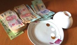 Bắt quả tang cán bộ Cục Thuế và Sở Nông nghiệp đang say chiếu bạc