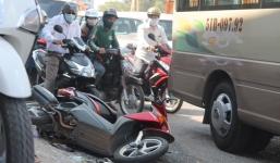 Xe bồn mất phanh cuốn xe máy vào gầm, một phụ nữ tử vong