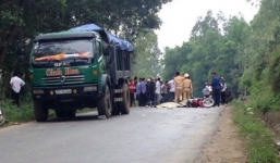 Cô gái 22 tuổi ngã văng ra đường, bị xe tải cán qua người