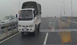 Phạt nguội tài xế đi ngược chiều trên cầu Nhật Tân 1 triệu đồng