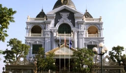 Lâu đài trăm tỷ nguy nga, lộng lẫy của đại gia Hà Thành