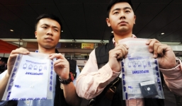 Bắt 6 phụ nữ Trung Quốc trộm kim cương tại Hong Kong