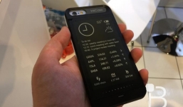 Ốp lưng màn hình E-ink dành cho iPhone sắp ra mắt