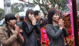 Cận cảnh Đền Trần trước giờ khai ấn