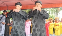 'Quan' thề 'ai lấy của công dùng vào việc tư, thần linh đả tử'