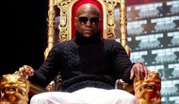 Danh tính đại gia chi 7 tỉ tặng xe sang cho con gái cưng