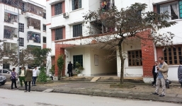 Hoảng hồn phát hiện xác người đàn ông treo cổ trong chung cư