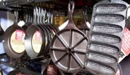 Nồi chảo chống dính chất lượng kém có khả năng gây ung thư