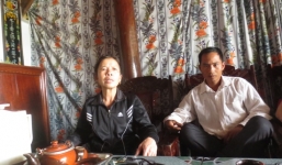 Chồng đòi ly hôn, vợ ôm con trai 8 tuổi cùng trầm mình dưới sông